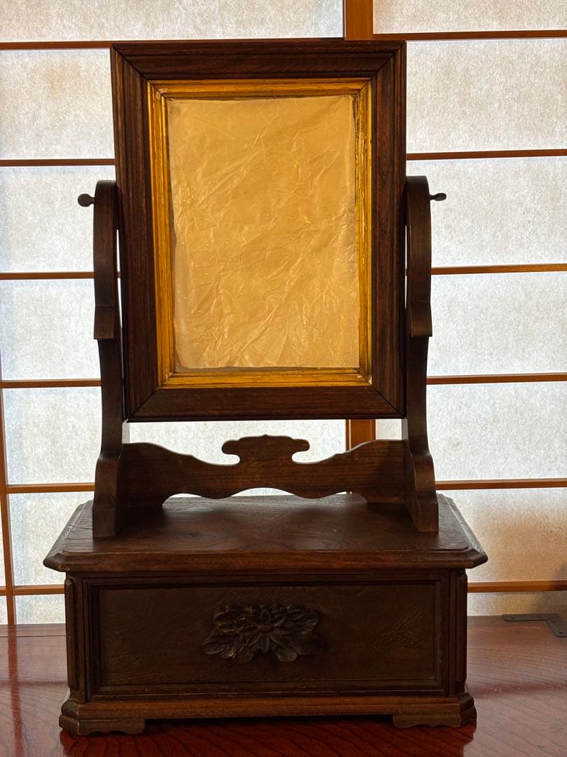 骨董品 明治、大正指物師による特別注文の芸者鏡台。