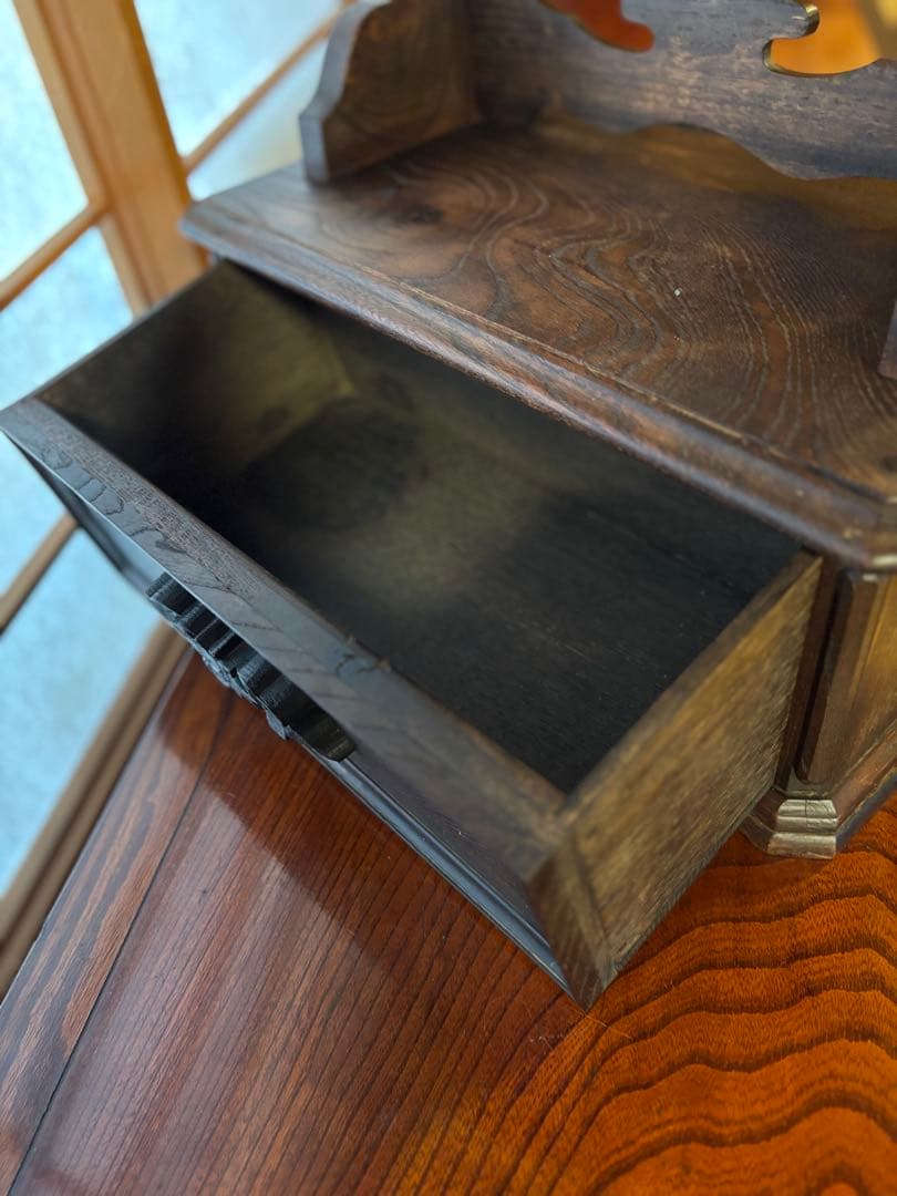 骨董品 明治、大正指物師による特別注文の芸者鏡台。