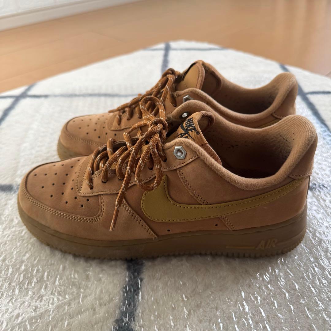 Nike Air Force 1 ベージュ スニーカー