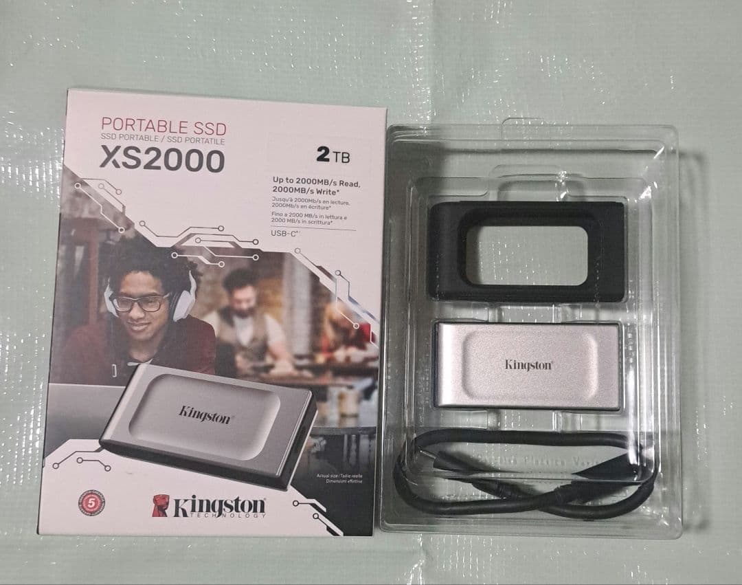 Kingston XS2000 外付けSSD 2TB