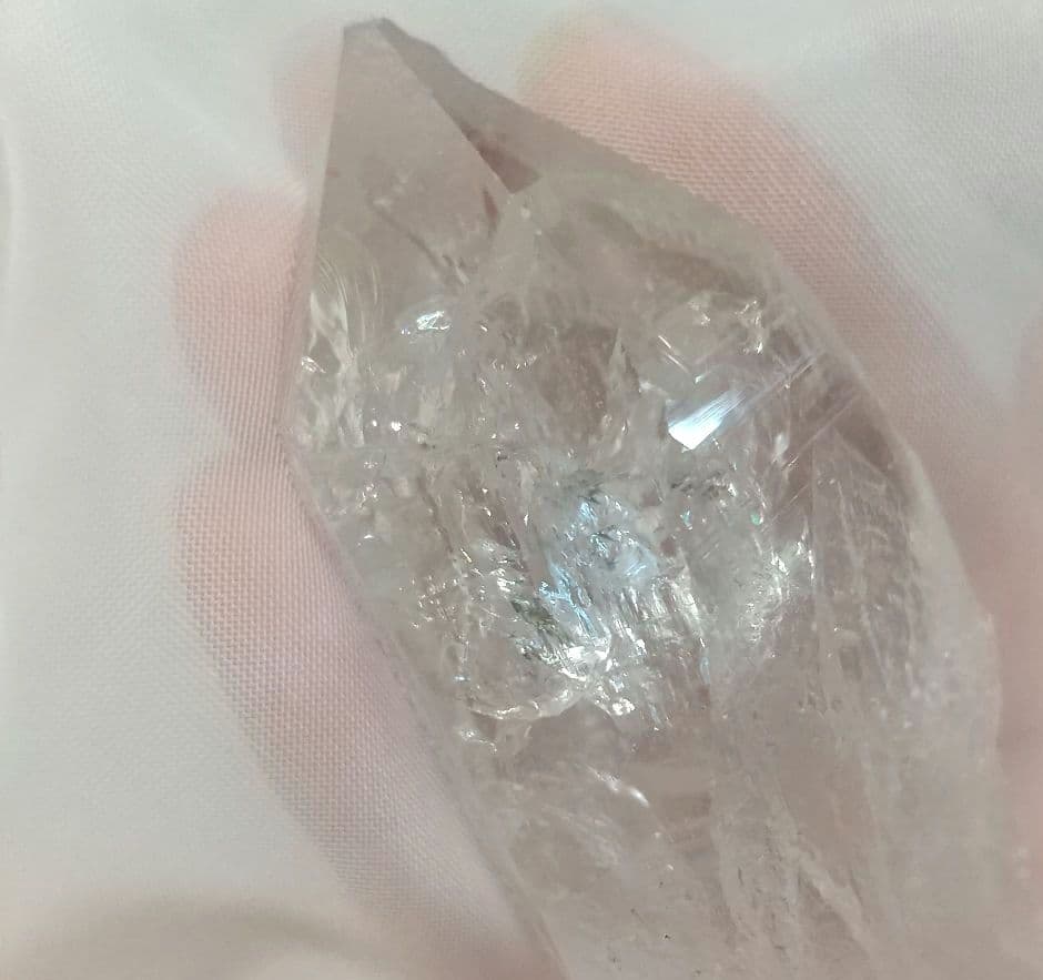 有翼の女神❇️高品質マニハール産 虹入り カーブド・クォーツ