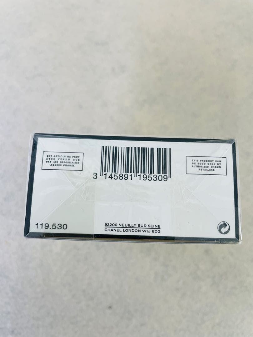 o 未開封 CHANEL N°19 香水 100ml オードゥ パルファム