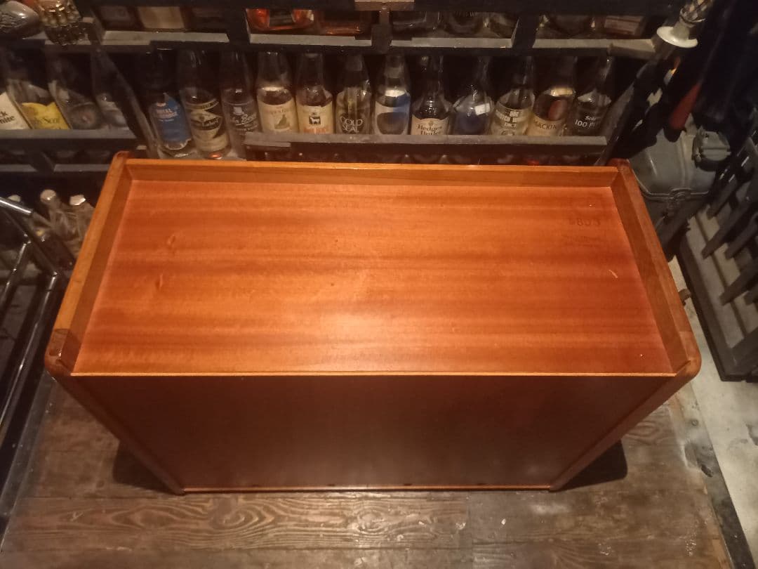 北欧　モダン　デンマーク　アクセル　キアスゴー　フット　ロッカー　靴箱