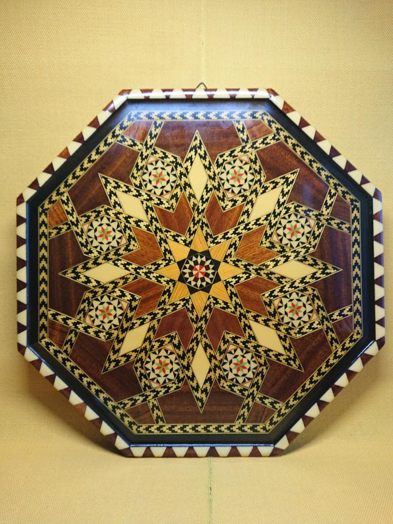 【美品】ビンテージ　飾皿　寄木細工　置物　インテリア　工芸品　美術品　A2995