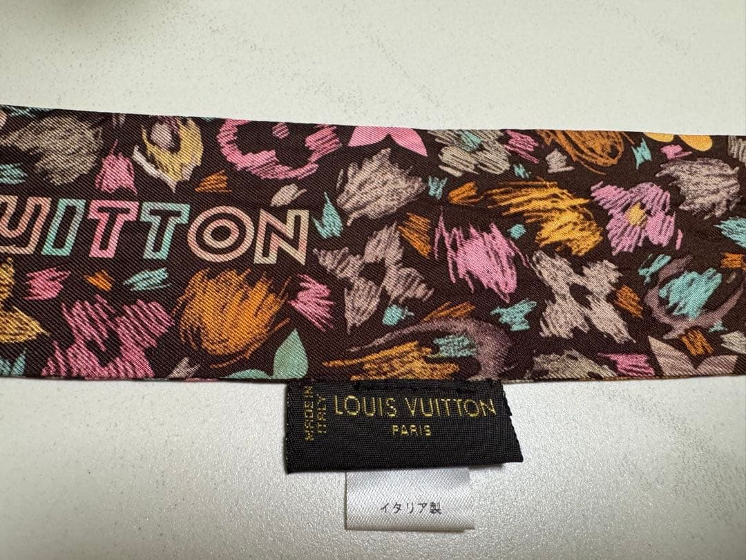 K*。様 Louis Vuitton⭐︎シルクスカーフ⭐︎美品