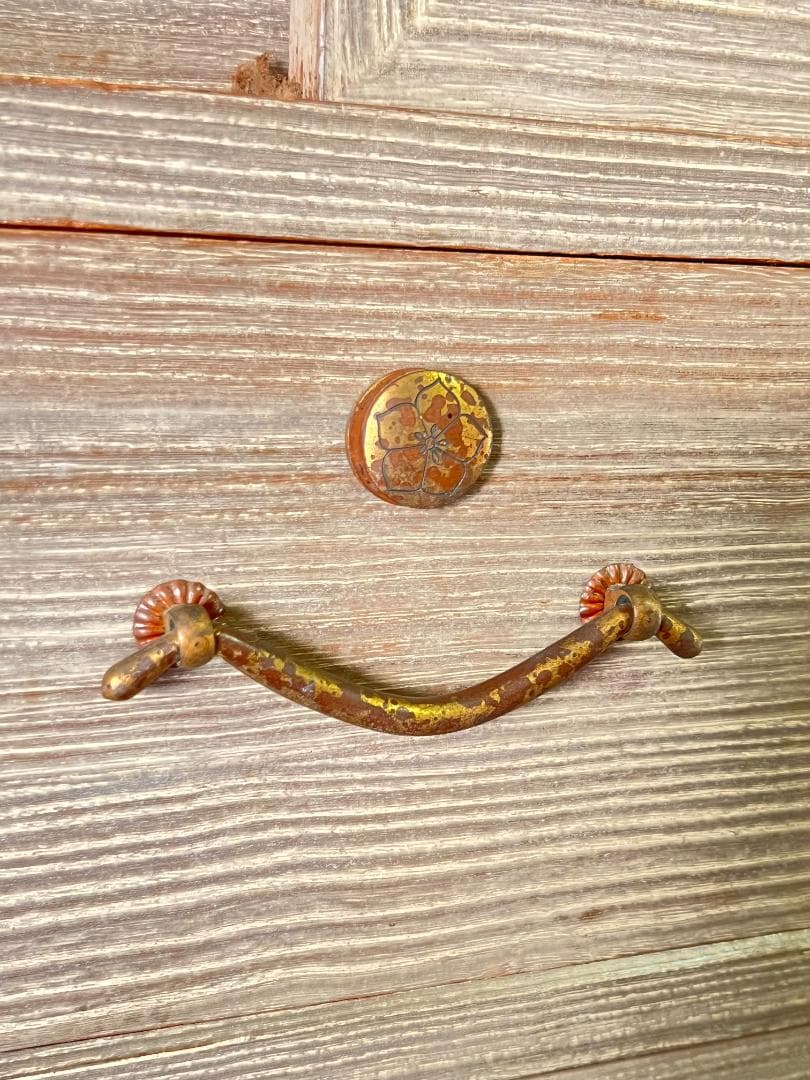 ☆総桐箪笥 ☆ 飾り金具　☆和箪笥 ☆ビンテージ ☆送料込み
