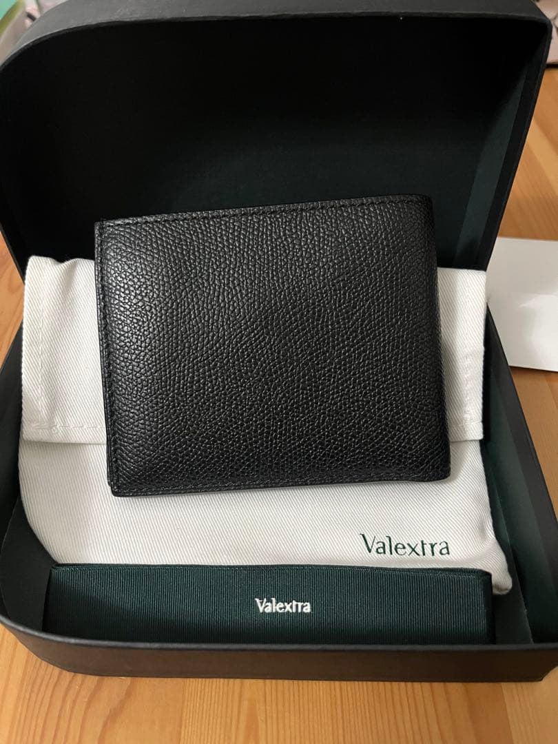 Valextrヴァレクストラ 二つ折り財布　小銭入れ　ブラック　革