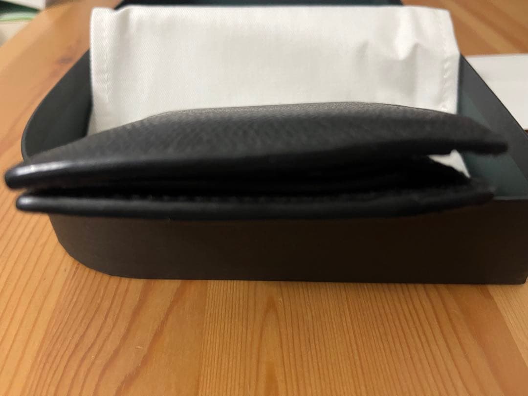 Valextrヴァレクストラ 二つ折り財布　小銭入れ　ブラック　革