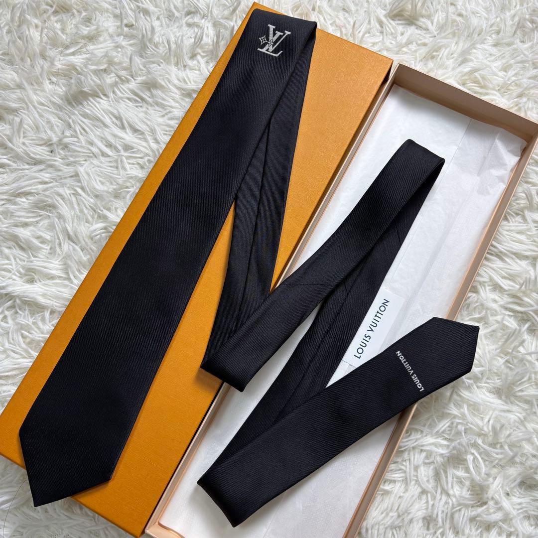 希少✨ LOUIS VUITTON ルイヴィトン LVスマッシュ ロゴブラック