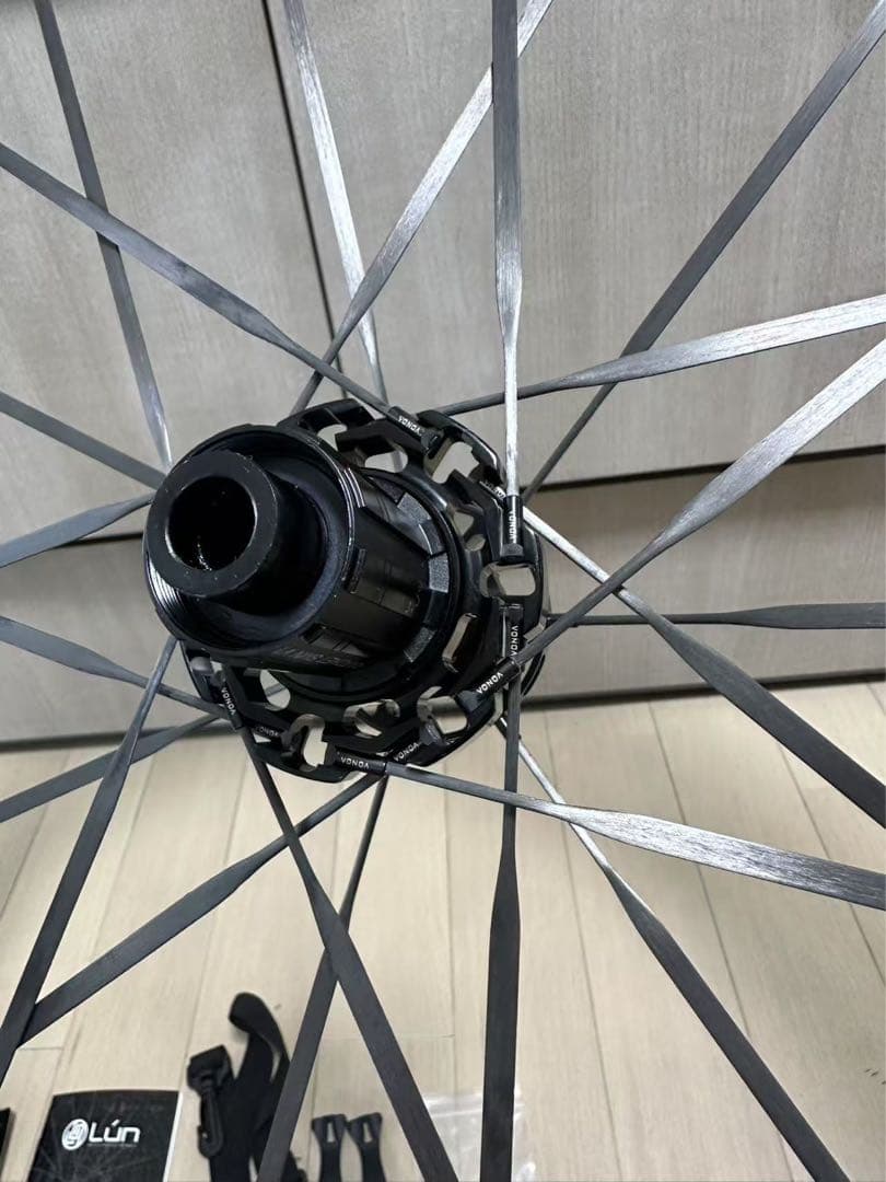 Disney888 　LUN HYPER D45 2024カーボンホイール