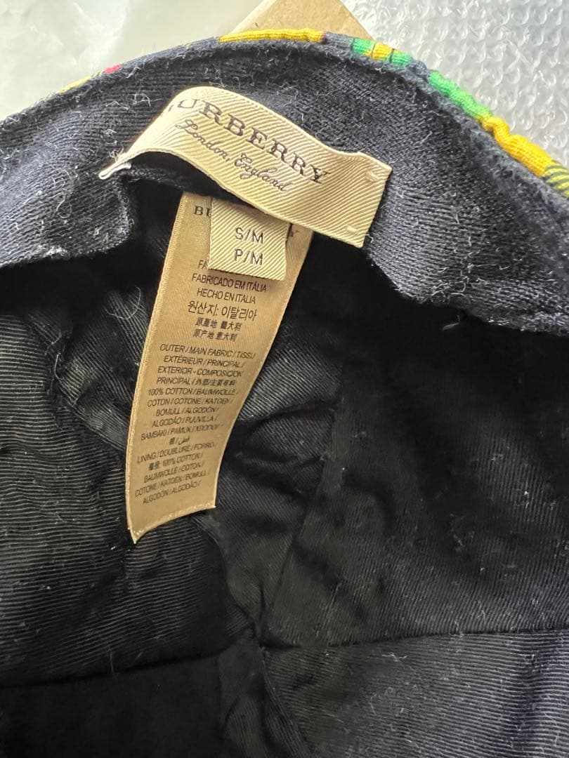 入手困難 バーバリー グラフィティ キャップ