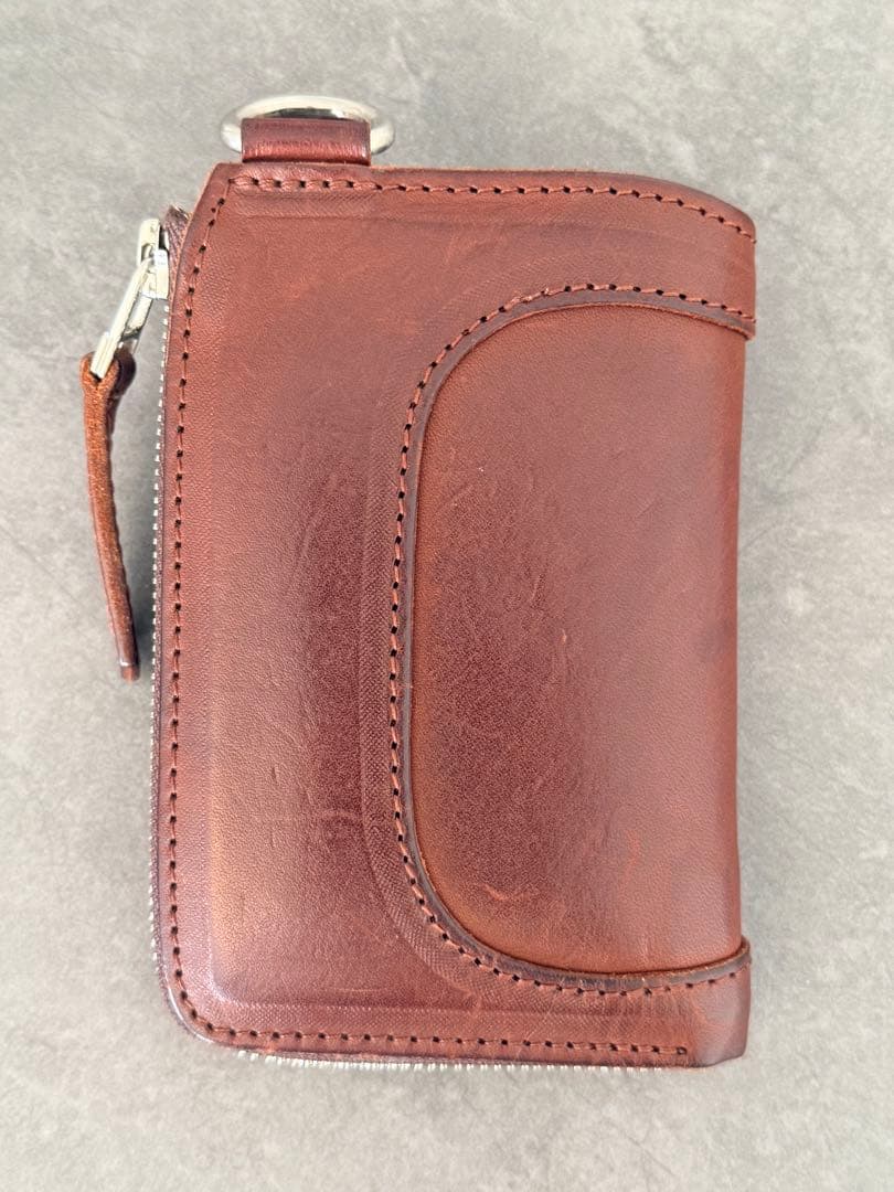 【定価63,000円】レッドムーン　二つ折り財布