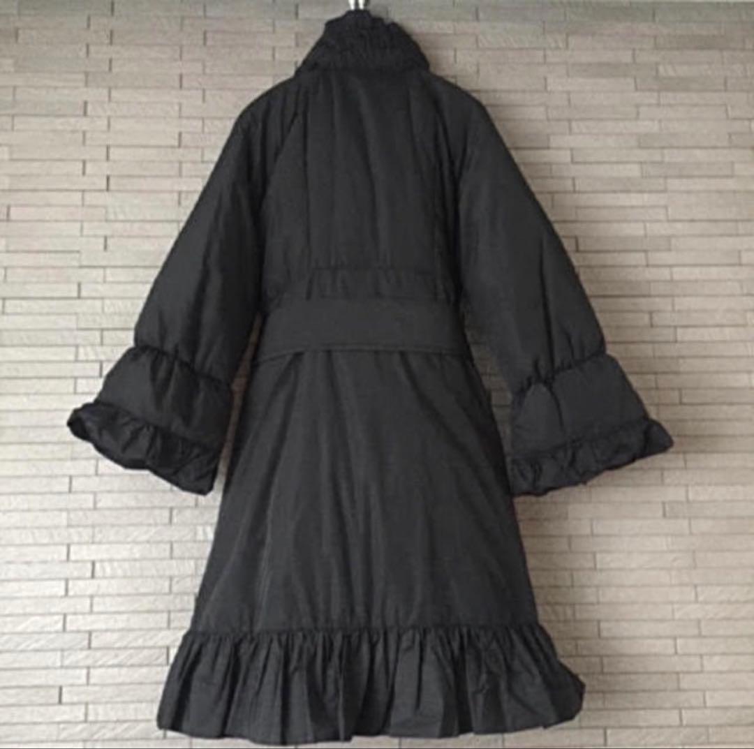 COTOO コトゥー　フリルが素敵なダウンコート