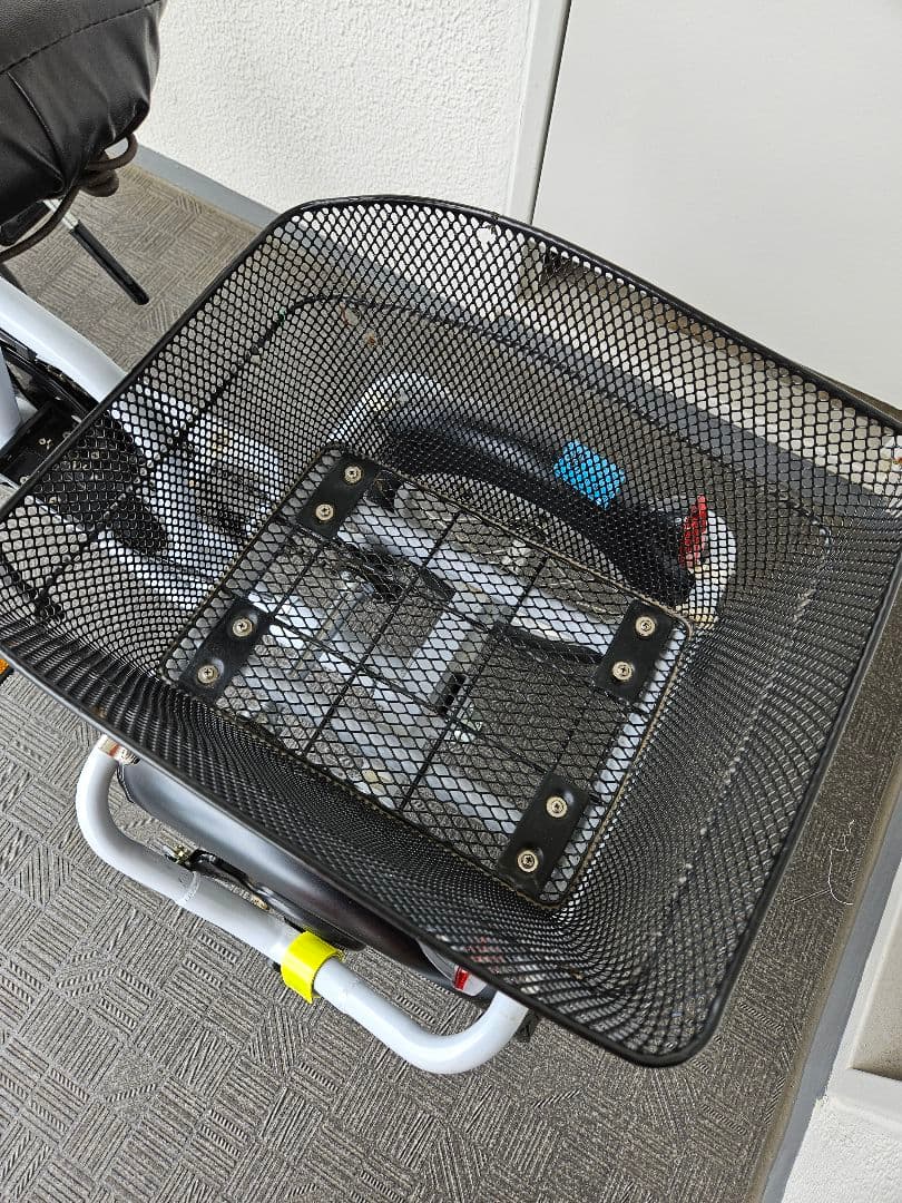 電動アシスト三輪車 ホワイト バスケット付き　2024/2月購入品