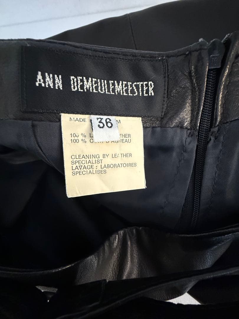 ANN DEMEULEMEESTER アンドゥムルメステール　レザースカート