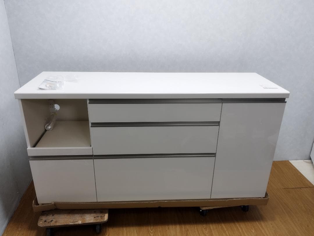 K☆157 パモウナ キッチンカウンター EMA-S1600R 下台 未使用品！