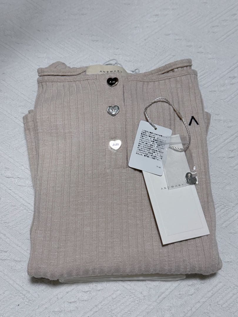 Andmary Dorothy heart tops ベージュ