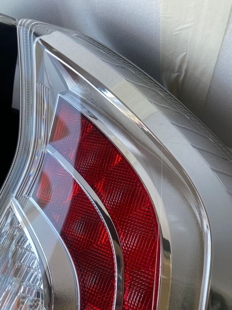 トヨタ プリウス 30系 後期 純正テールランプ 左右セット