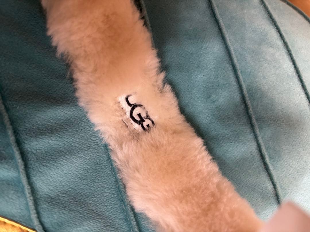 UGG ベージュファー耳あて