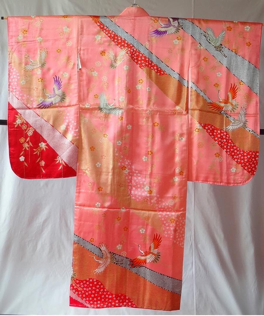 四つ身子供用きもの☆半襟おまけ！【美品・未使用】