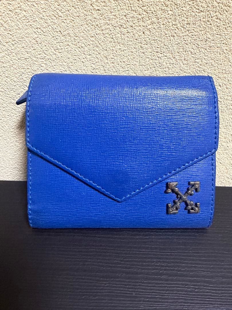 off-white 三つ折り財布 オフホワイト　青 【ナタシャ】