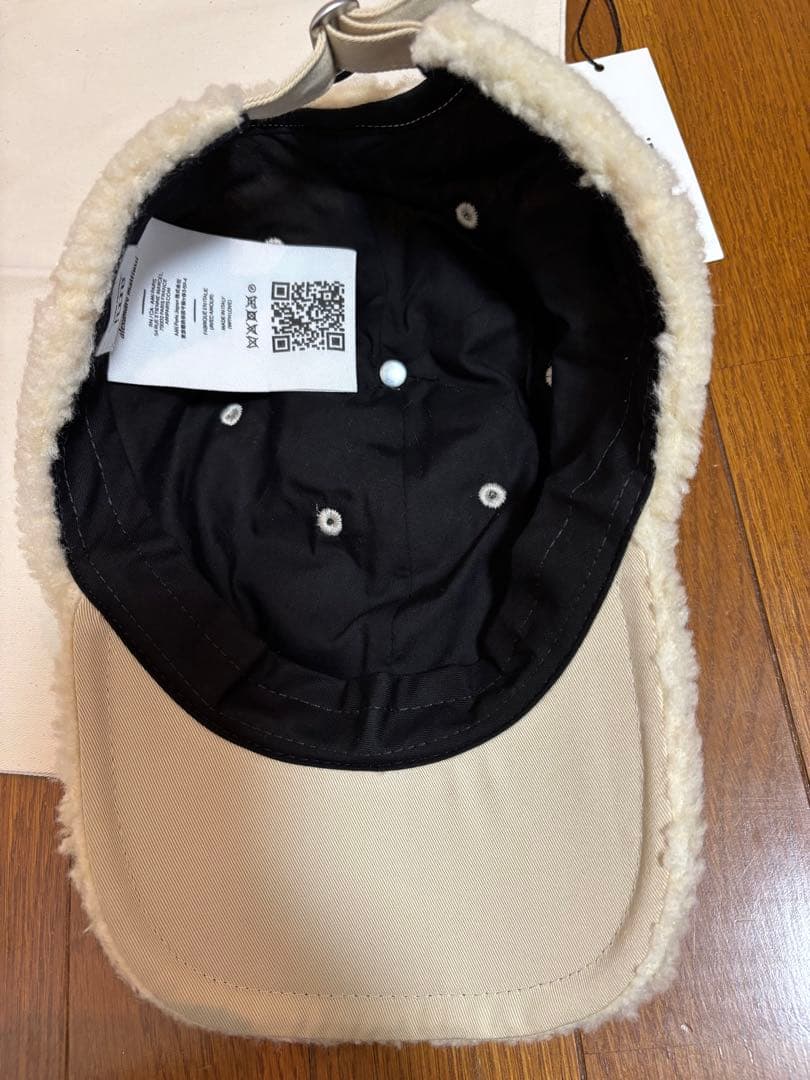 日本未入荷⭐︎激レア⭐︎アミパリス　ami Paris ボアロゴキャップ　ホワイト