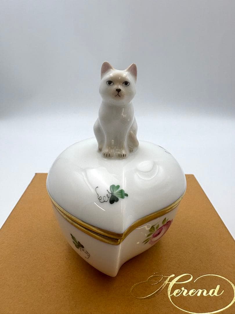 未使用保管品　ヘレンド 猫　ハート　ウィーンの薔薇　小物入れ　ボンボニエール箱付