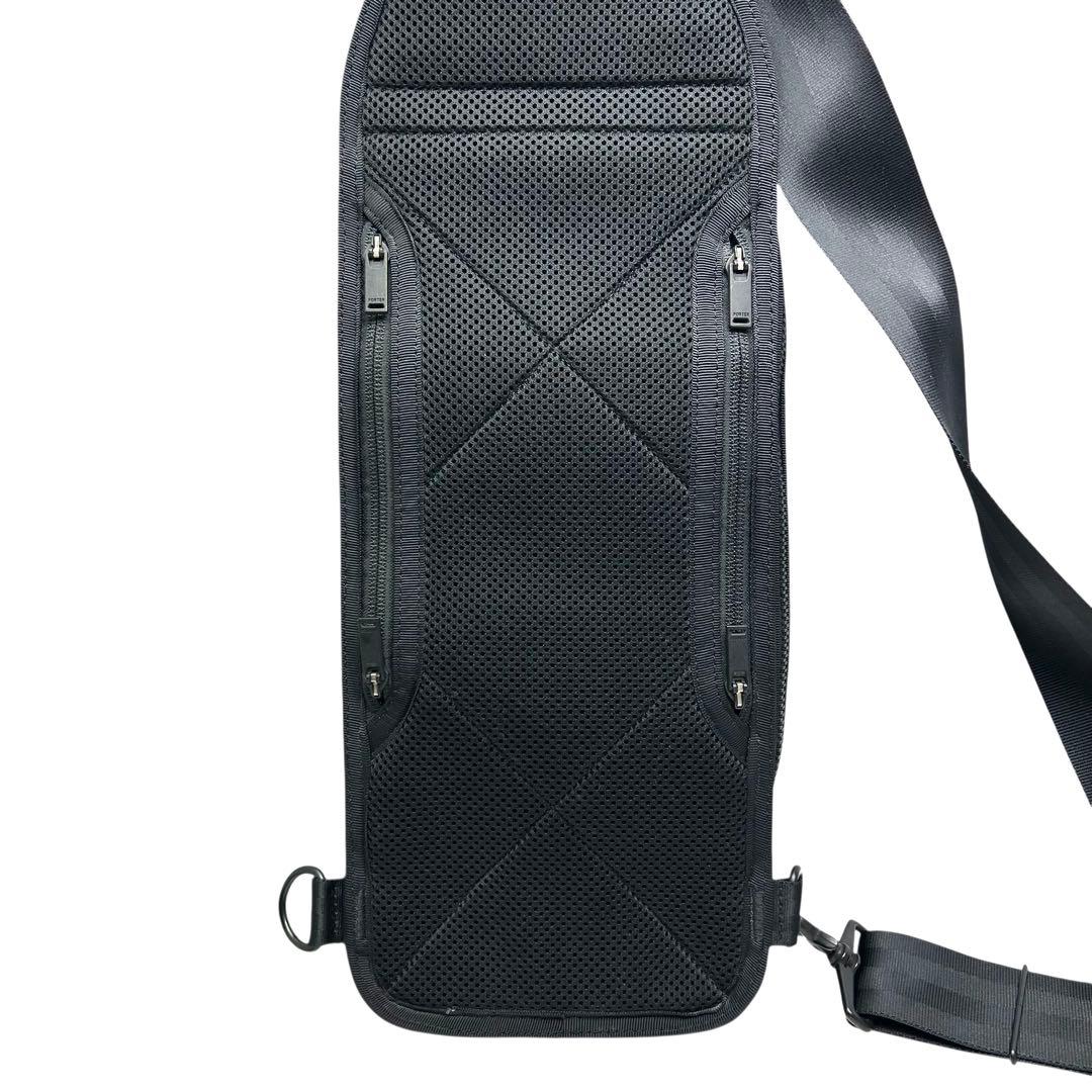 極美　PORTER ポーター HEAT ヒート スリングバッグ ボディバッグ 黒