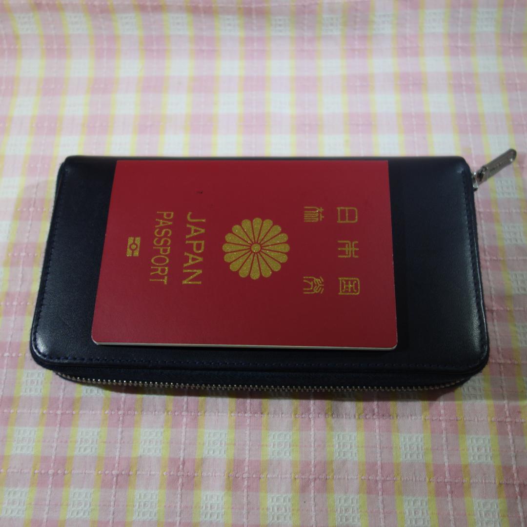 〇 / 中古 WHITEHOUSE COX ラウンドジップ長財布 / ブラック