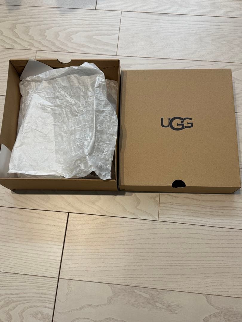 UGG アグ　ブラック スニーカー スリッポン