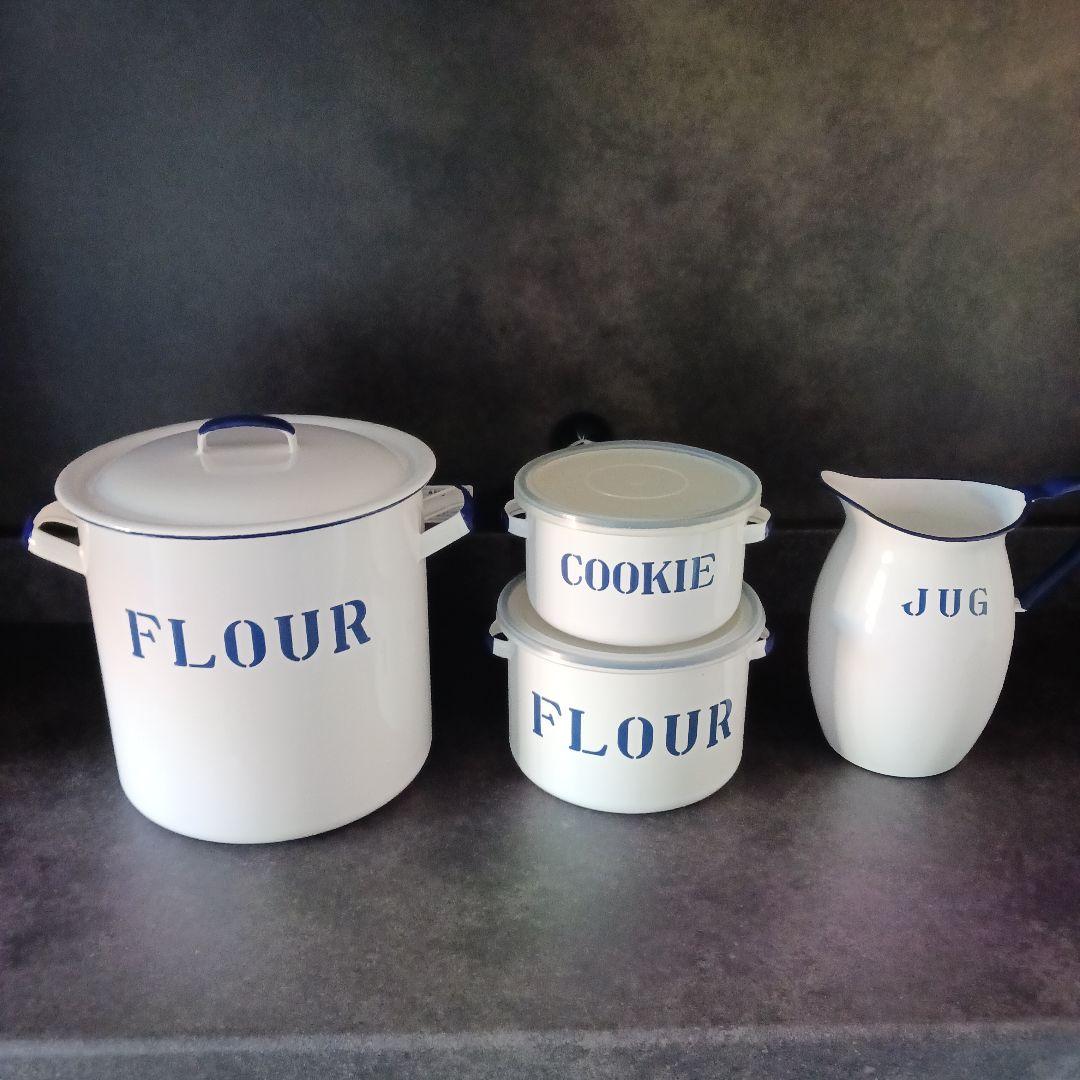 ホーロー製収納容器セット（フラワー・クッキー）