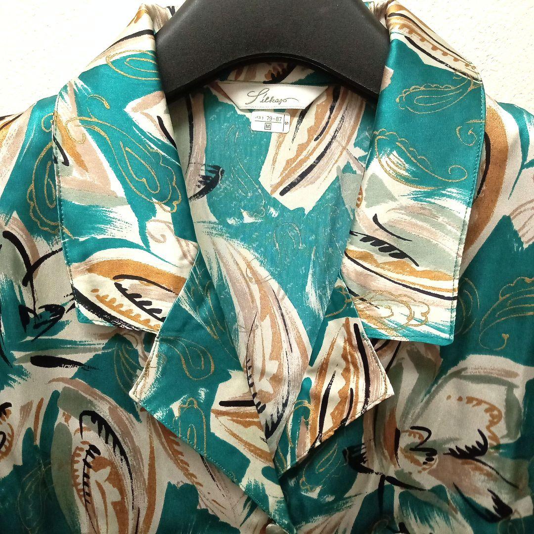 ワコール　シルク100%　パジャマ　Mサイズ　日本製　希少　カラー/柄