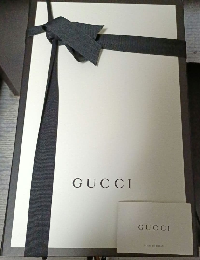 GUCCI グッチ ボディバッグ