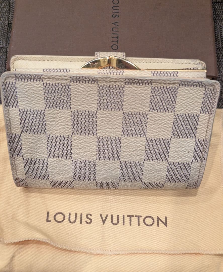 ルイヴィトン財布　ダミエアズールがま口財布