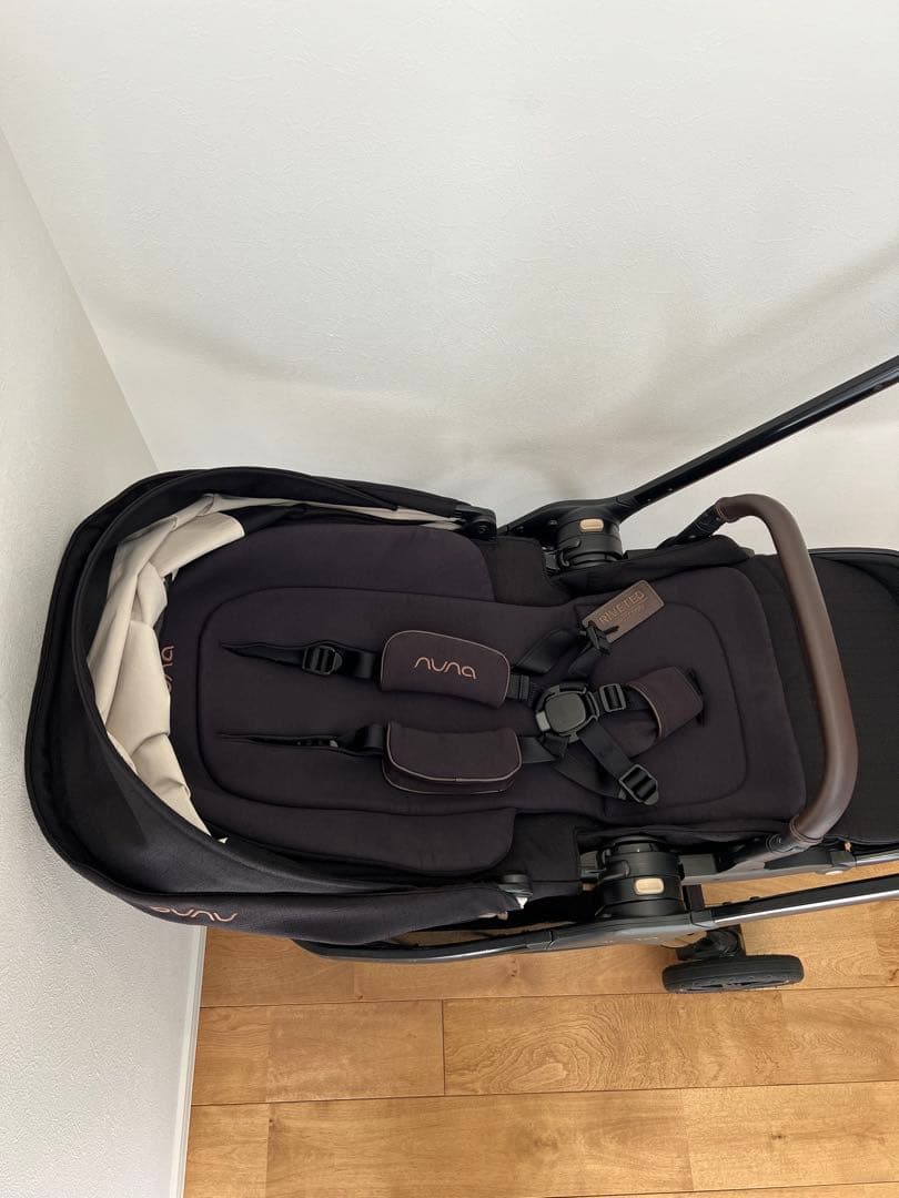 NUNA ベビーカー トリヴネクスト　リベテッド