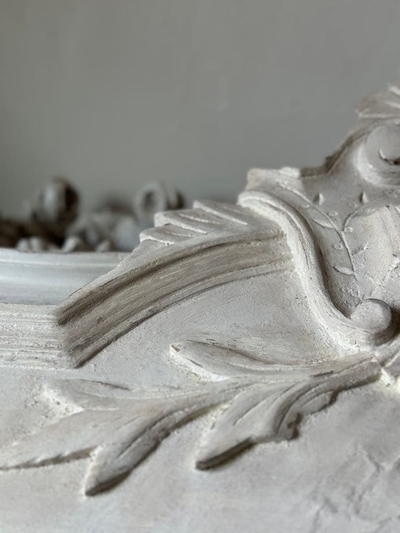 フランスアンティーク　ホワイトペイント　ペディメント