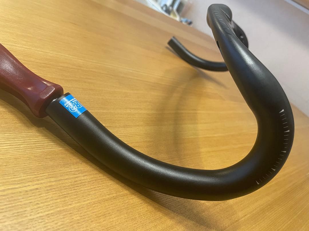 SHIMANO PRO VIBE エアロパシュート ハンドル