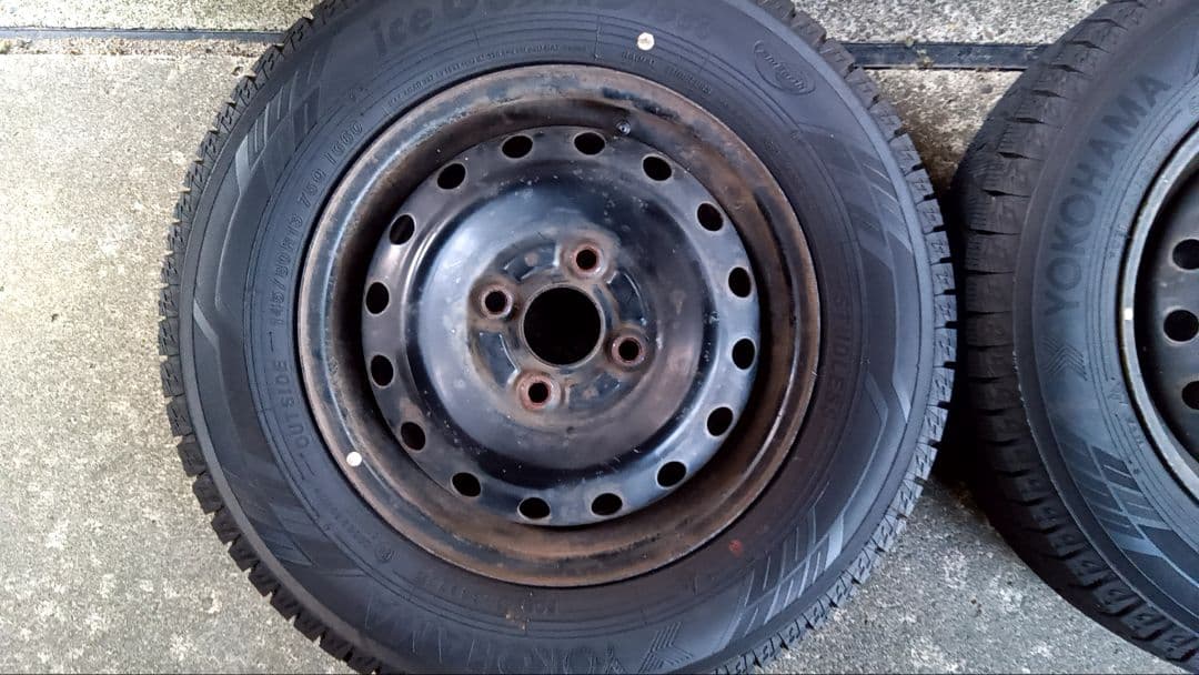 13インチ 冬用スタッドレスタイヤ 4本セット