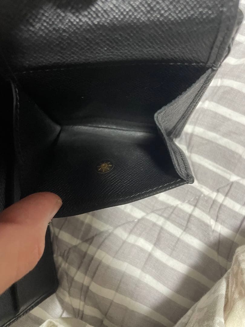 LOUIS VUITTON ブラック二つ折り財布