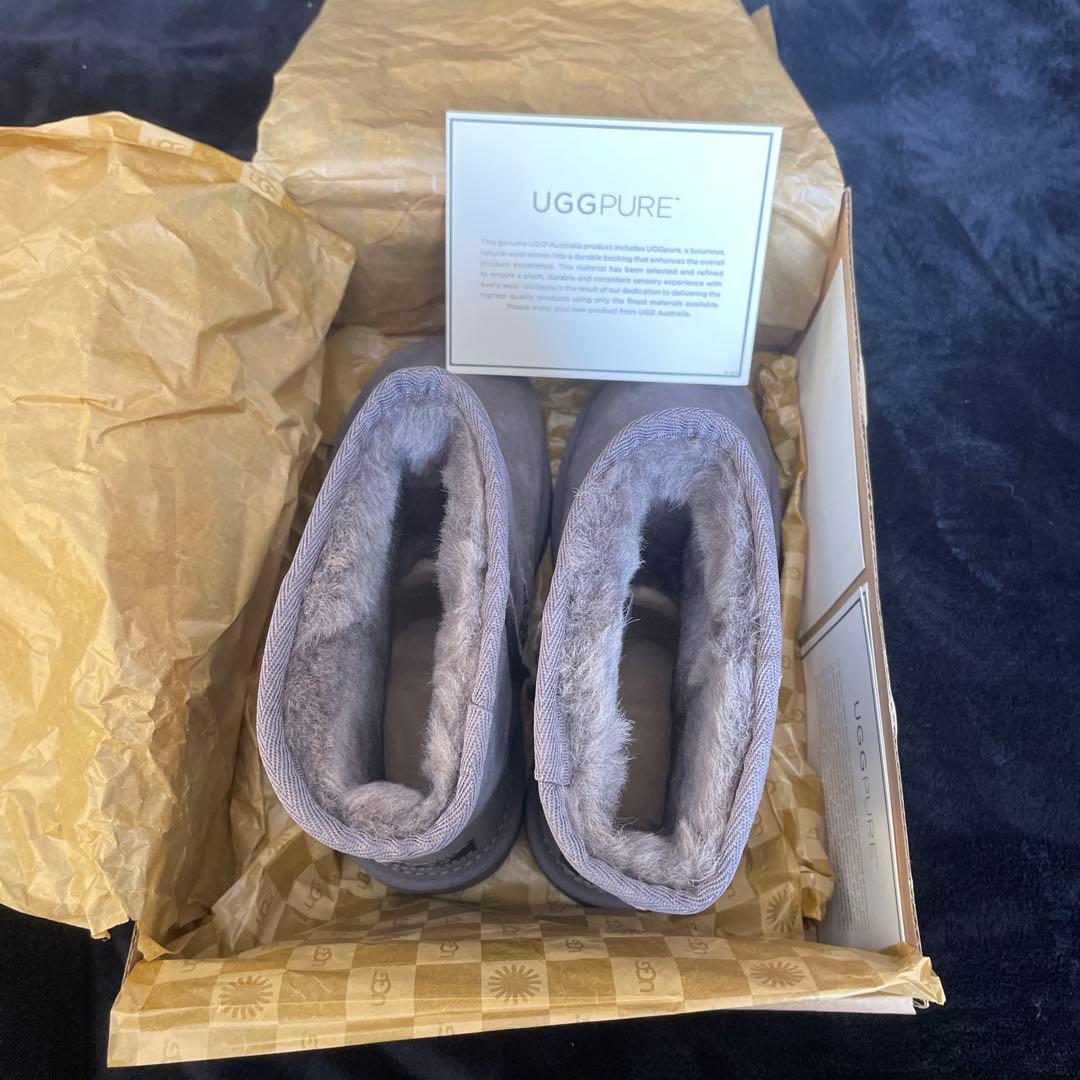 ［新品　未使用］UGG ムートンブーツサイズ21cm