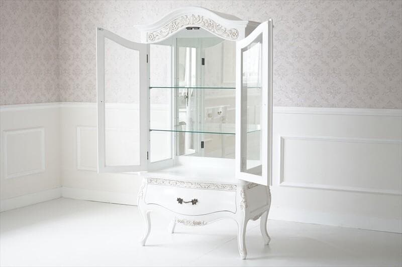 マホガニーの温もり｜ガラス キャビネット WH　ホワイト幅79ｃｍ高さ154ｃｍ