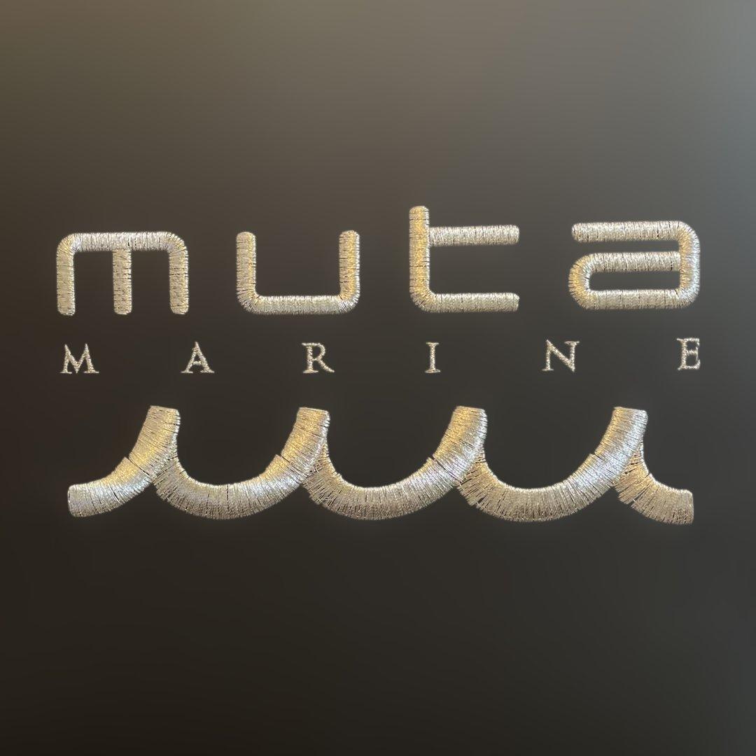 muta エシカルレザー クッション(WAVE) 45cm×45cm