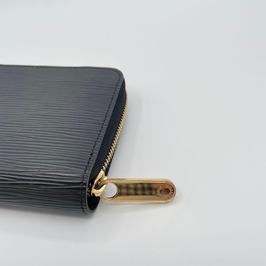 Xマスプレゼントの最終お値下げ！メンズ最高級LOUIS VUITTON 長財布黒