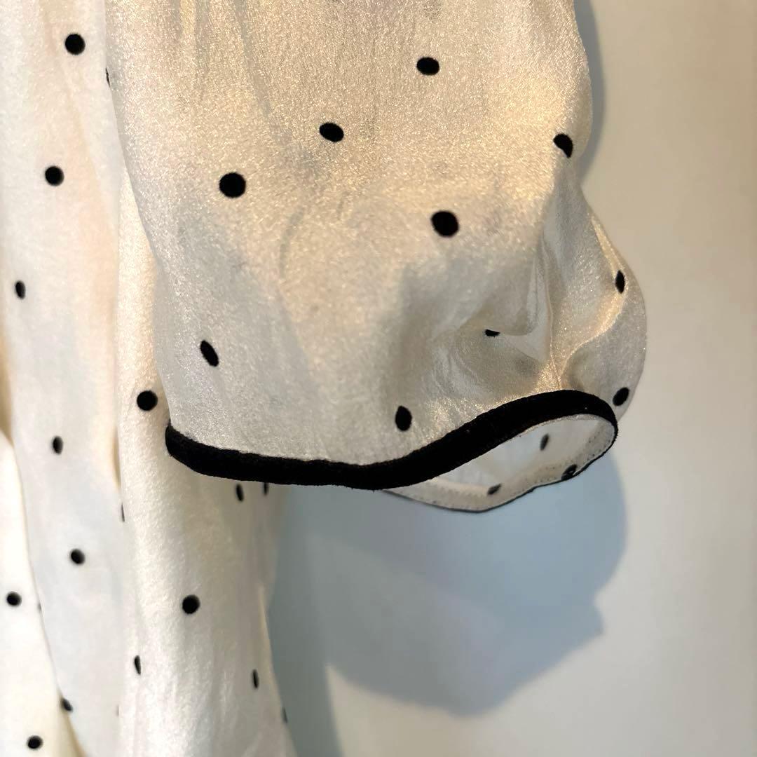 ジャスグリッティー ギャザースリーブフロッキーブラウス 美品 サイズ2