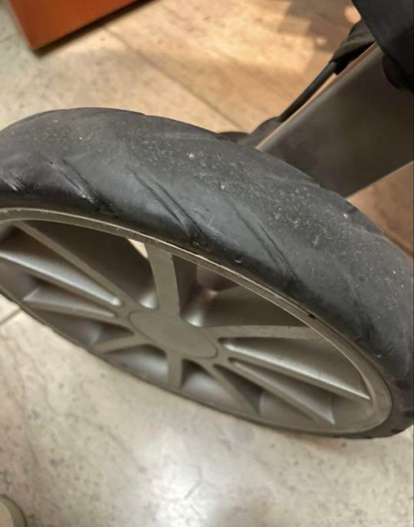 うさぎとパンダ　英国王室御用達britaxベビーカー　トラベルシステム