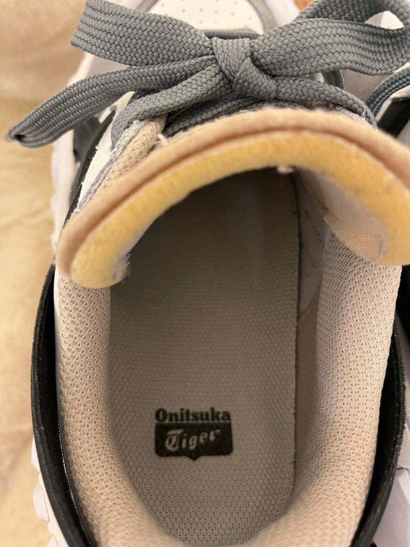 美品　ONITSUKA TIGER オニツカタイガーDENTIGRE LS
