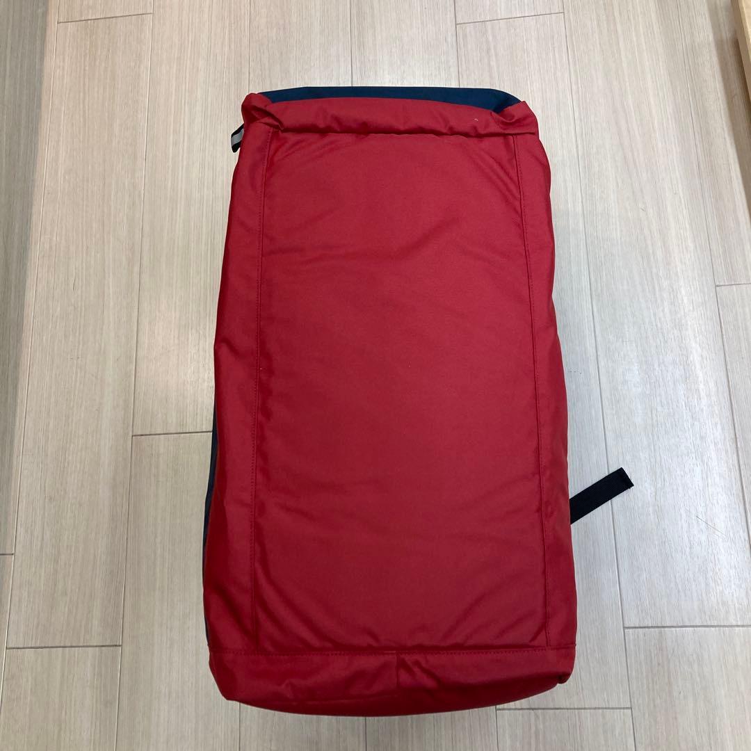 Coleman リュックボストン　ネイビー/レッド