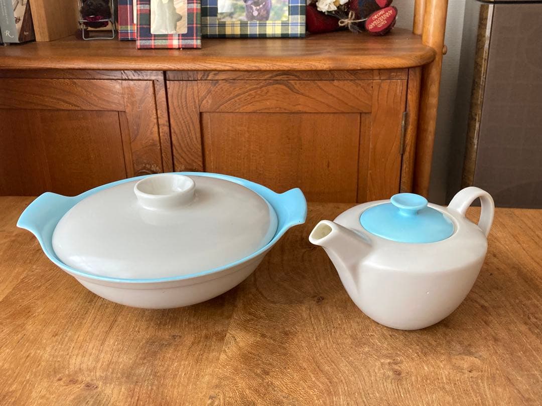 英国製プールポッタリーのポット&サービングディッシュ