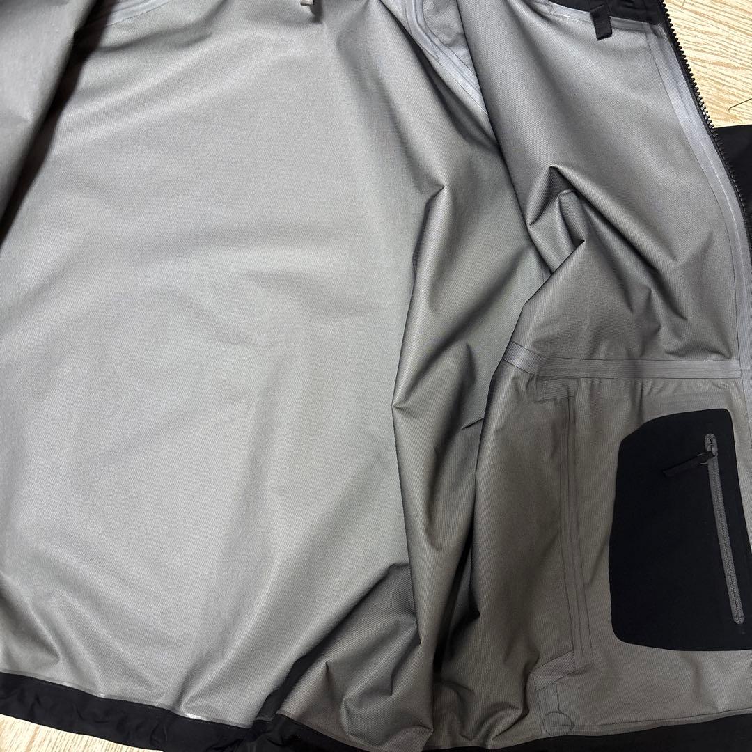 ジャケット・アウター ARCTERYX VEILANCE perron jacket gore tex