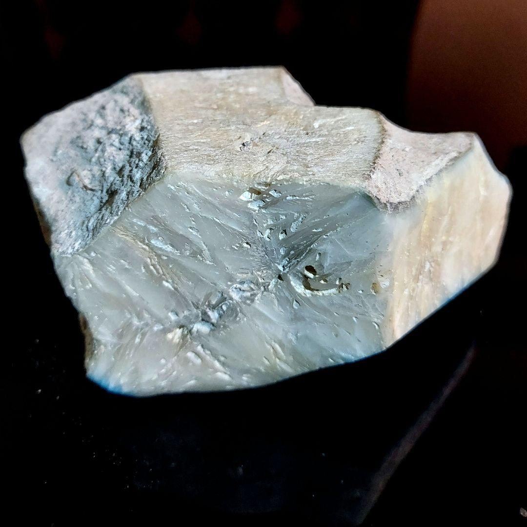 綺麗な色合い♪大きな激レア石 ブルーアイス グレイシアライト 表面磨き 307